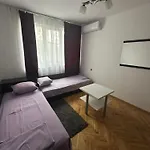 Lägenhet за гости моника