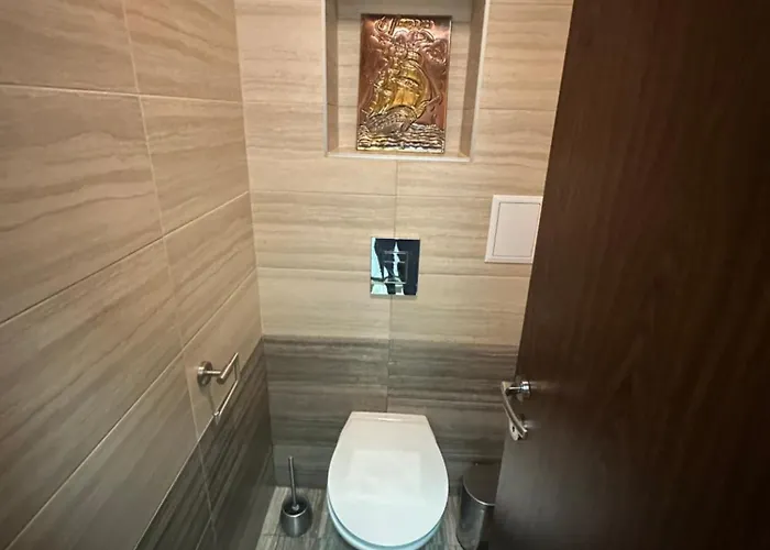 за гости моника Балчик