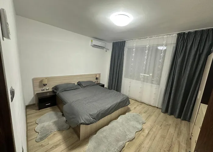 за гости моника Балчик