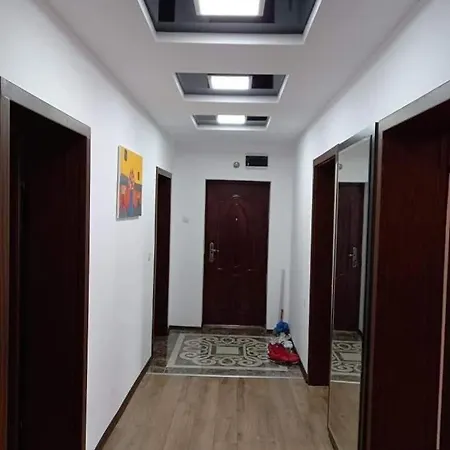 за гости моника * בלצ'יק